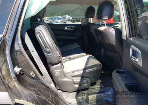 2019 Nissan Pathfinder Sv z USA, uszkodzony, nr VIN 5N1DR2MN7KC627509